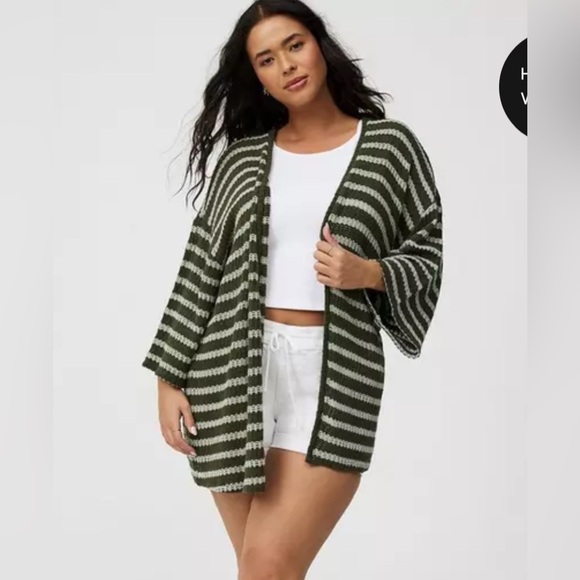 torrid Sweaters - 🆕 Torrid Kimono Cardigan size 1